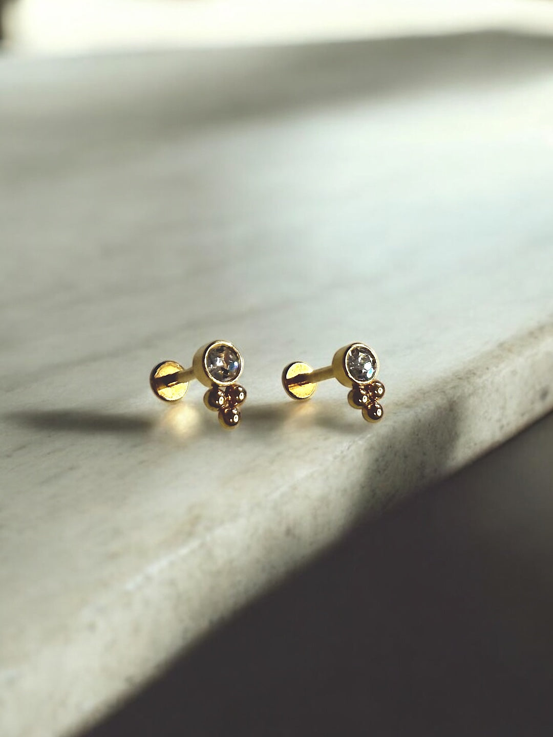 SHINE POINTS PIERCING